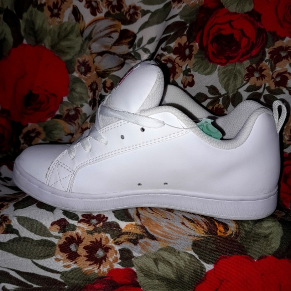 DC Women's Court Graffik Skate Shoes Size 7 HTF - Picture 10 of 16